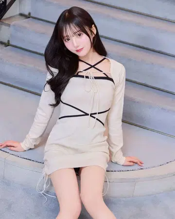 미셸 마카롱 크로스 니트 원피스 아이보리 XS