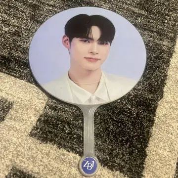 ZEROBASONE 부채 성한빈