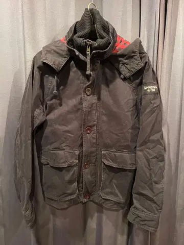 Abercrombie & Fitch 후드 부착 점퍼 XL