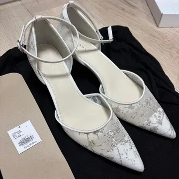 RANDA 화이트 스틸레토 펌프스 LL 사이즈