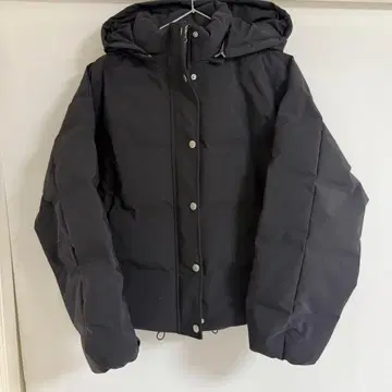 archives 블랙 후드 부착 다운 자켓