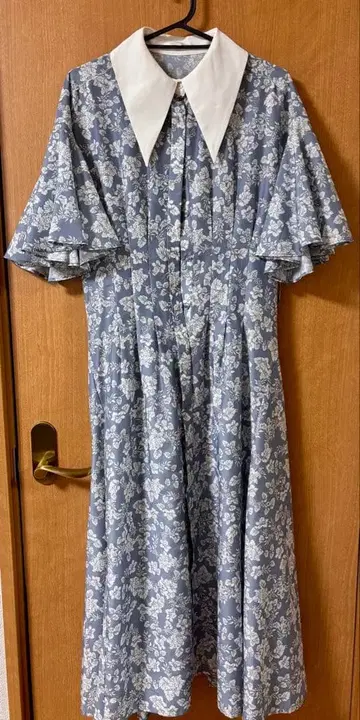 꽃무늬 플레어 슬리브 원피스 S 사이즈