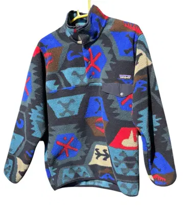 [레어] 파타고니아 2015년 신틸라 스냅T 풀오버 올 패턴 XS