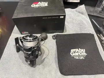 Abu Garcia REVO MGX 2000SH 스피닝 릴