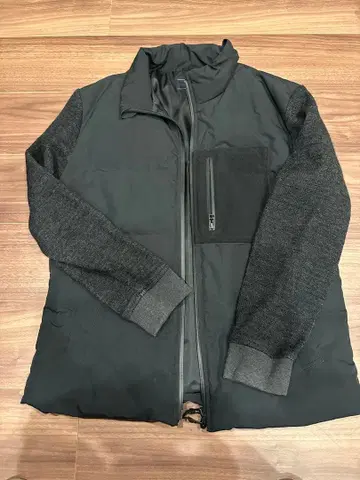 [ 새상품급 ] NEWYORKER 뉴요커 니트 슬리브 다운 블랙 L