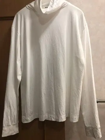 ESLOW 화이트 긴팔 T셔츠