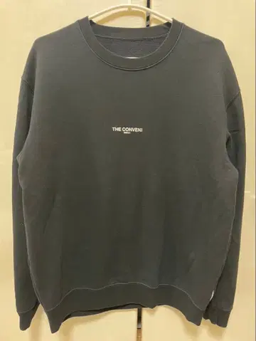 THE CONVENI 맨투맨 블랙 후지와라 히로시