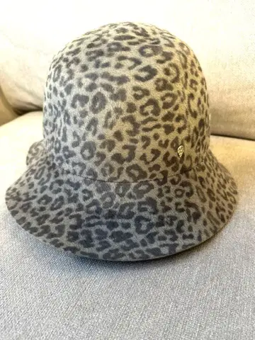 헬렌 카민스키 레오파드 무늬 울 햇