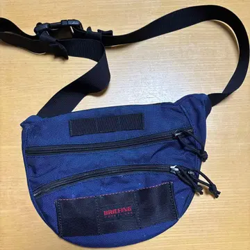 BRIEFING 백 파우치