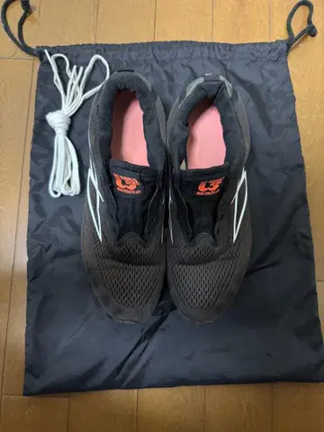 비모로 신발 블랙 수납 봉투 포함 25.5