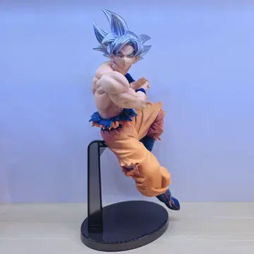 드래곤볼 초 지구에서 자란 사이어인 - 손오공 (무의식의 극의) -