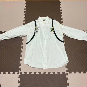 워너 브라더스 자수 디자인 셔츠 M 사이즈