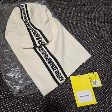 새상품 MARC JACOBS THE BRIMMED 발라클라바