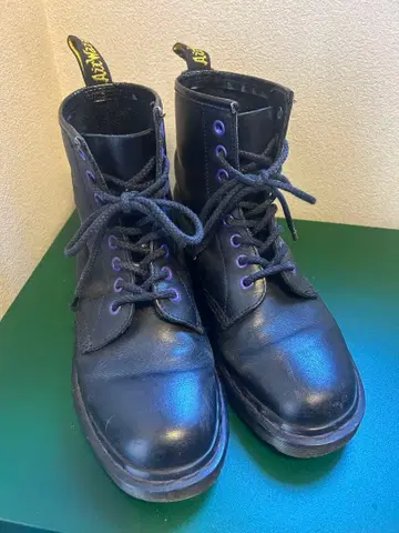 Dr.Martens 닥터마틴 8홀 블랙 보라색