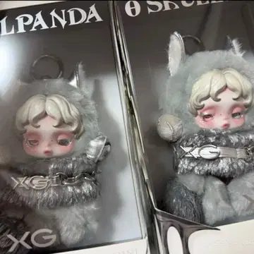 정품 POP MART 스컬팬더 SKULLPANDA XG 콜라보 2세트