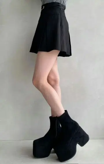 RESEXXY 신상 스웨이드 숏 부츠 S 사이즈