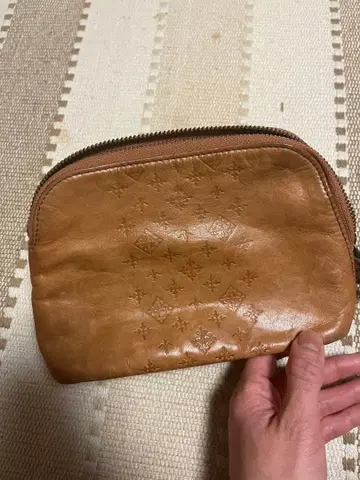 러셋 russet 카멜색 가죽 파우치 지퍼 포함
