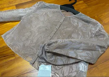 야마다야 튤 자수 비침 블라우스 9호 모카