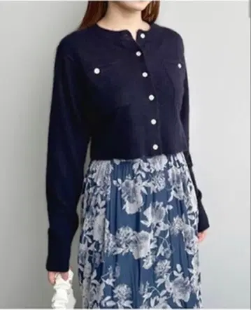 [ 새상품급 ] 포켓 니트 숏 가디건 네이비