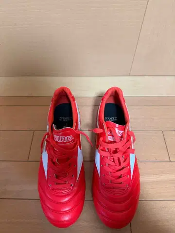 미즈노 모렐리아 축구화 패션 레드 컬러