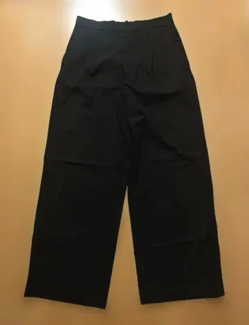 DRESSTERIOR 드레스 테리아 턱 팬츠 블랙 40