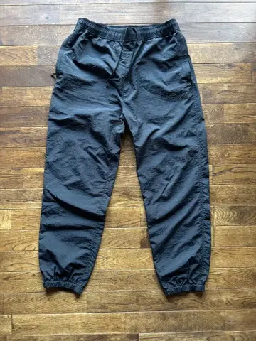 The Enmoy Professional AW21 블랙 팬츠