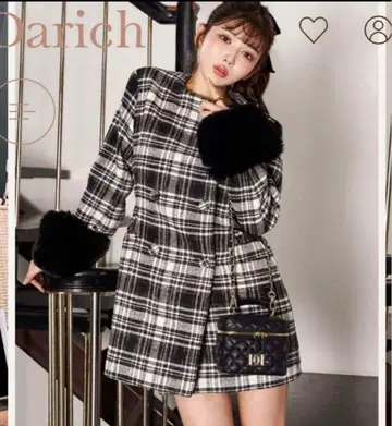 다리치 턱 디자인 체크 코트 새상품급