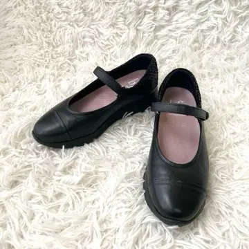 새상품급 뷰포트 펌프스 스트랩 웨지솔 블랙 22