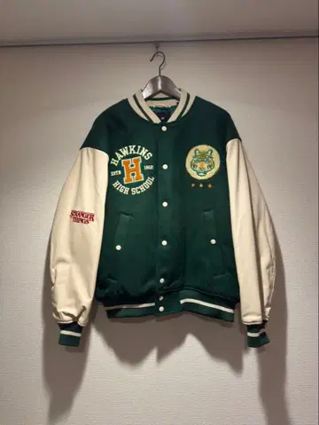 미사용 새상품 H&M x 기묘한 이야기 바시티 자켓 XL