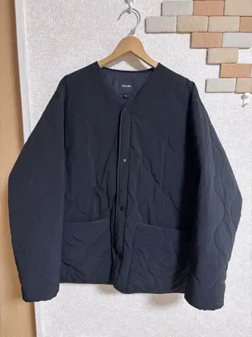 블랙 와이드 핏 다운 밀리터리 라이너 자켓 BEAMS