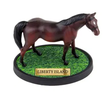 삼관 암말 리버티 아일랜드 호스 피규어 미개봉 새상품