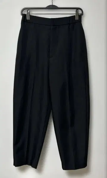 ASTRAET 아스트라에트 뒷면 밴딩 테이퍼드 팬츠