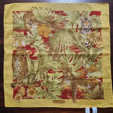 Salvatore Ferragamo 페라가모 스카프 반다나