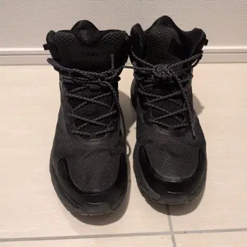 워크맨 트렉 슈즈 아짐 FieldCore 28cm