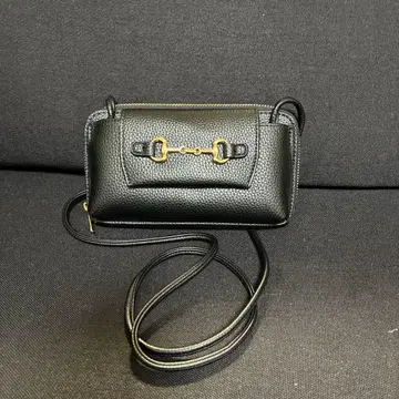 거의 새상품 SHIPS 비트 모티브 블랙 숄더백