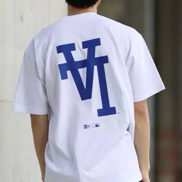 NEW ERA/뉴에라 반팔 T셔츠 백 프린트 역방향