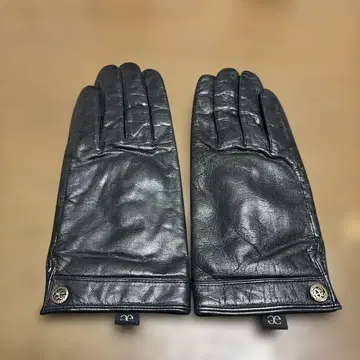 가죽 블랙 장갑 버튼 포함