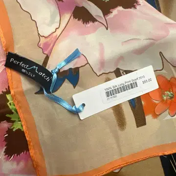 Perfect Match 100% 실크 꽃무늬 스카프