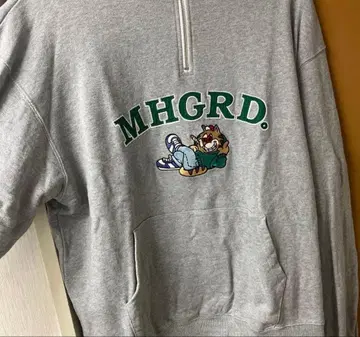 mahagrid x A'gem 콜라보레이션 하프 지퍼 맨투맨