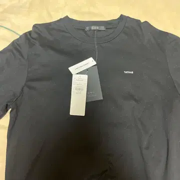 TATRAS 블랙 7부 소매 티셔츠