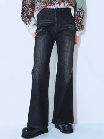 jeanasis 플레어 데님 팬츠 블랙