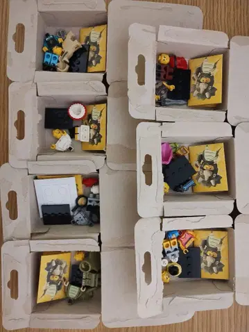 LEGO 미니피규어 시리즈 25