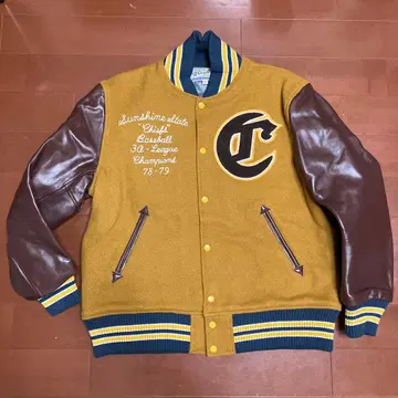 화이츠빌 바시티 자켓