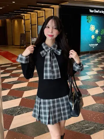 INGNI 체크 무늬 보타이 셔츠 도킹 니트 원피스