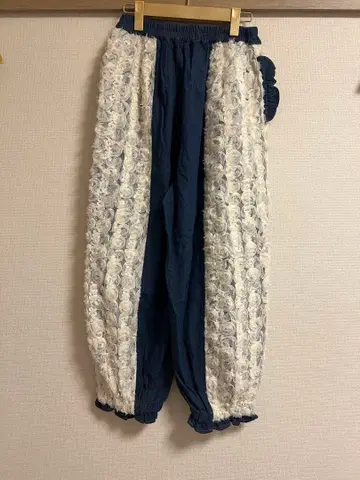 KIRIKOMI 누노 데님 장미 팬츠