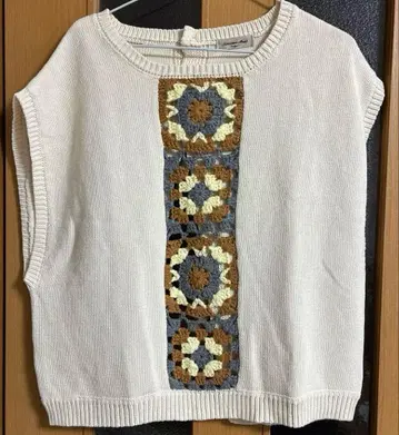 사만사 모스모스 크로셰 베스트 베이지