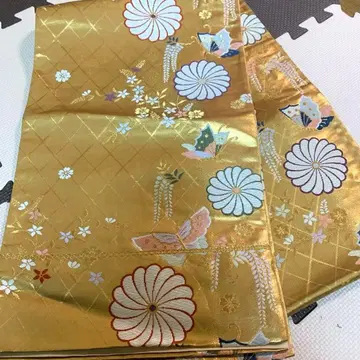 골드 컬러 후쿠로 오비 꽃과 나비 무늬 후리소데 성인식