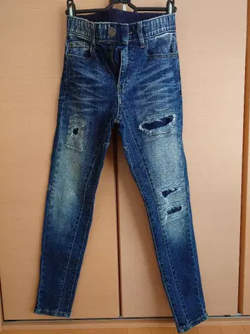 데미지 가공 스키니 데님