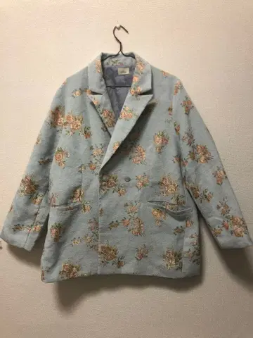 꽃무늬 테일러드 자켓 스카이블루