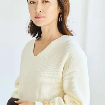 엘르라 볼륨 봉긋 니트 벌룬 슬리브